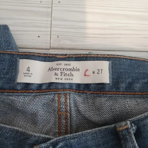 Abercrombie & Fitch women's distressed patch jeans size 27 - Picture 4 of 6